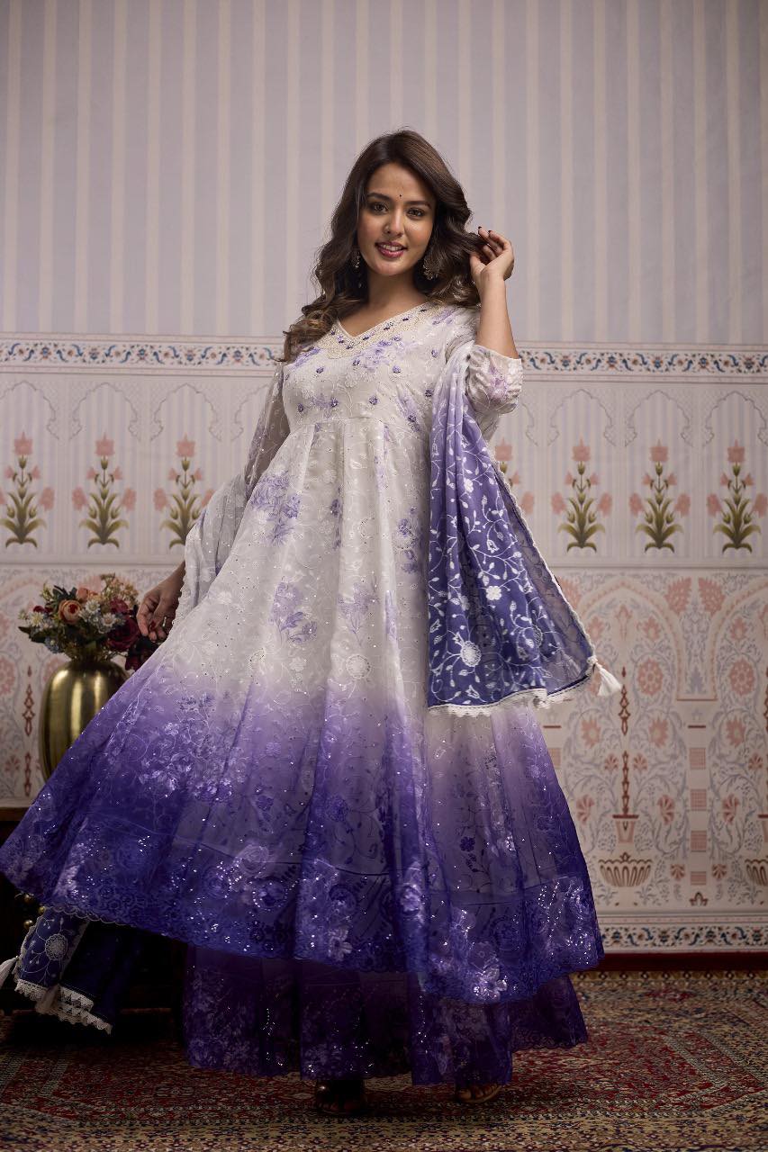 Regal Whites – Anarkali (Umbrella) Set